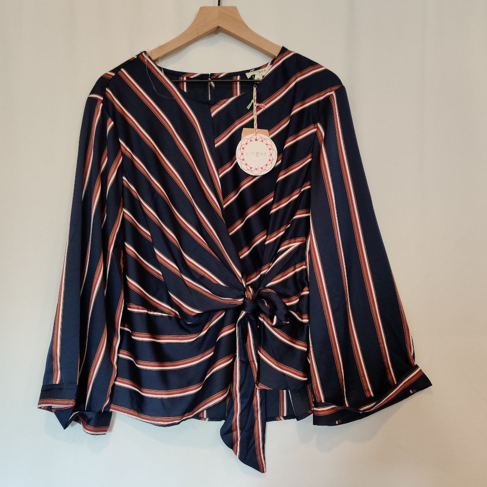 Umgee NWT Women Long Sleeved Top Size M